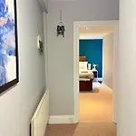 2 Bed Cosy Retreat Clifton Opposite Apartamento *