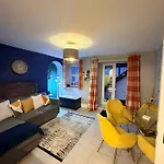2 Bed Cosy Retreat Clifton Opposite Apartamento *
