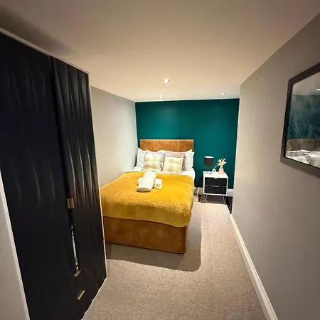 2 Bed Cosy Retreat Clifton Opposite アパート ブリストル