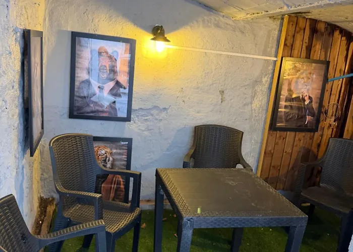 2 Bed Cosy Retreat Clifton Opposite Apartmán